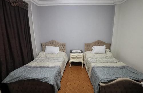 Pyramids Gardens House | Kingshaven