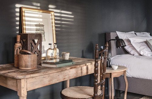 Historical Center Bruges Apartment | Kingsize room with luxurious bathroom in the historic center.