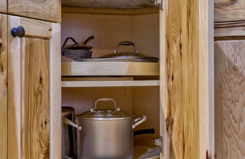 Niobrara Cabin | Kinsmen Lodge, Where You're Not Just A Guest You're Kin.