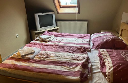 Zalaszentgrot House | Kis korona vendégház
