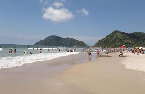 Tombo House | KIT (GROUND FLOOR), 2 BLOCKS OF TOMBO BEACH