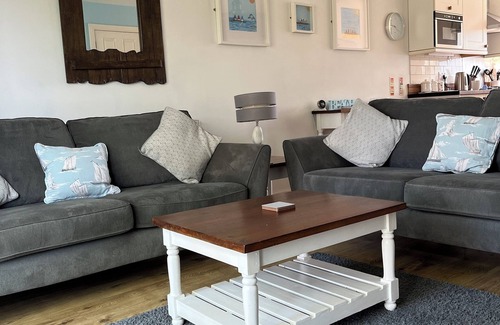 Filey Cottage | Kittiwake Cottage Filey - The Bay/Sleeps 5/Leisure facilities/Beach/Wi-Fi