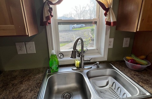 Glouster Cottage | Kittle Pine Front Rental Cottage at Dock 2 of Burr Oak Lake
