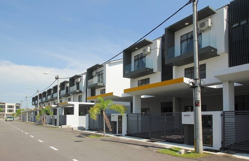 Taman Mahajaya House | KL5, Convenient Stay For Jubilee Trips