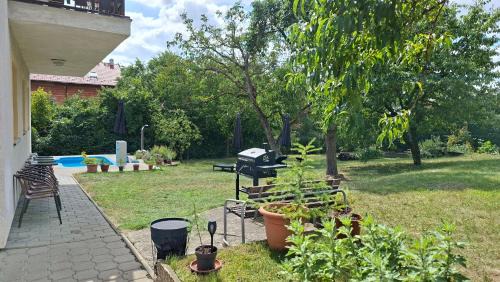 Tocna House | Klasický dům, 5 ložnic , 5 bedrooms, Praha