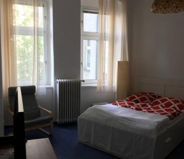 Reinickendorf Apartment | Klein App in Alt - Tegel