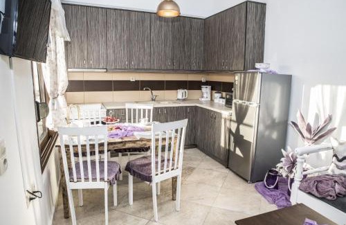 Kamilari Apartment | Kleopatra Deluxe Apt with priavte Jacuzzi