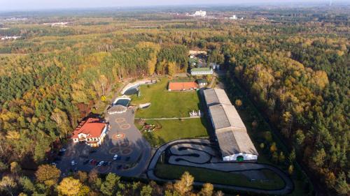 Dobryszyce Resort | Klimatyczne Domki - Całoroczne