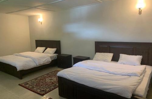 Brun Hotel | Knights Inn Droshp