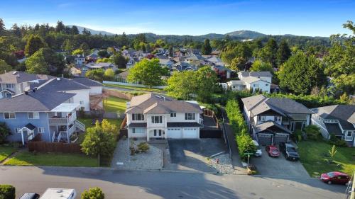 Saanich West Apartment | Knockan Hill Rentals - Ground Floor Suite