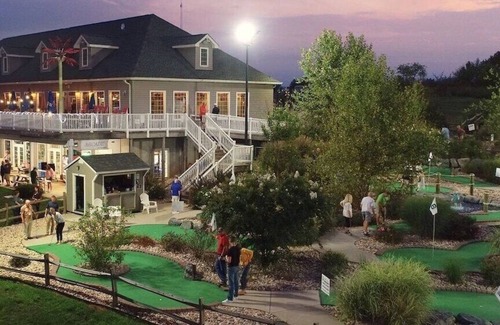 Livingston House | Knot Loggin’ Inn - Rustic charm with modern comfort & endless lakefront views