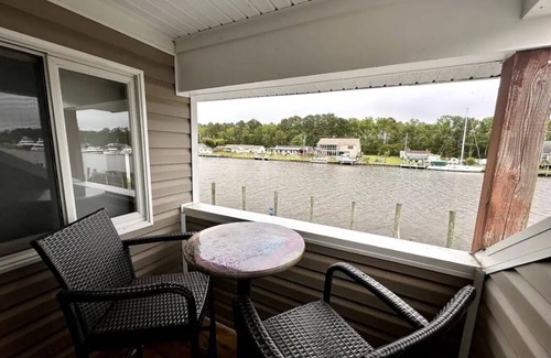 Coinjock Apartment | Knot One- Balcony View of ICW- Dog Friendly!