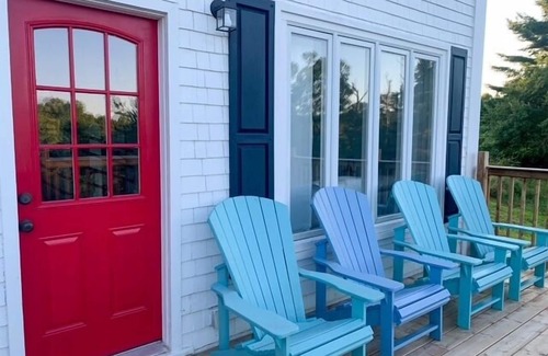 Mahone Bay House | Knotting Hill - A Hidden Gem Retreat in Mahone Bay