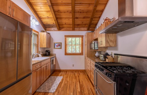 West Jefferson House | Knotty Pine - pet friendly on New River, outdoor fireplace