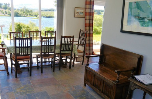 Saint John's Town of Dalry Cottage | Knowehead Cottage - a house that sleeps 10 guests in 3 bedrooms