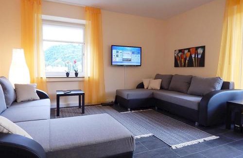 Sued Apartment | Koblenz City, Wohnung links