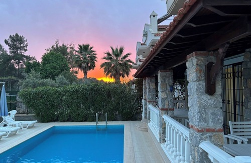 Ciftlik Villa | Koca Calis 3-bed Villa with private pool. Close to beach & local transport.