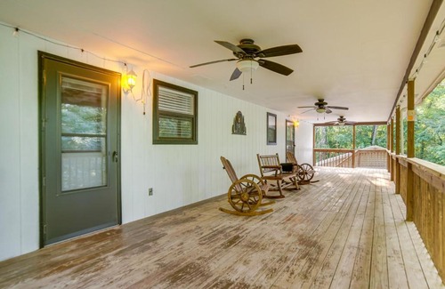 Kodak House | Kodak Getaway with Covered Decks and Game Room!