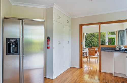 Waikanae House | Kohekohe Garden Cottage - Waikanae Holiday Home