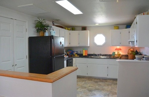 Port Bolivar House | Kokomo Jo's -Charming 3 Bedroom, close to beach with view. Special touches!