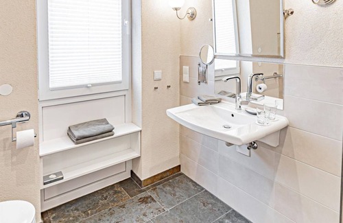 Langsur Bed & Breakfast | Komfort Doppelzimmer Barrierefrei - Weingut Johannishof
