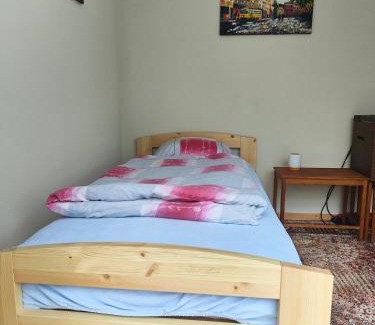 Bienrode Apartment | Komplette Wohnung, ruhig gelegen