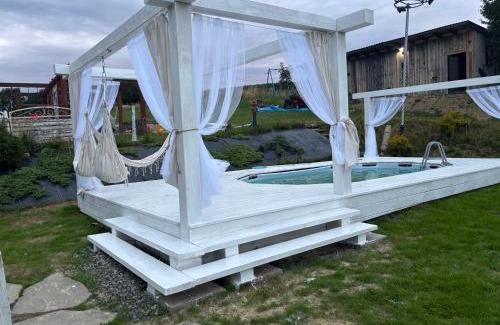 gmina Zegocina House | Koperkowy Raj Beskid Wyspowy Domek Małopolska Jacuzzi Playroom