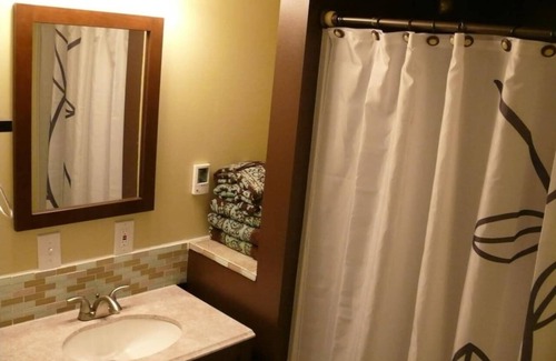 Decorah Apartment | Koreana Apartment Number 3