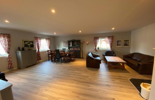 Selje House | Koselig rom i vakre omgivelser - Saltahornet