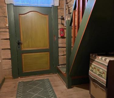 Nord-Fron House | Koselig tømmerhus på gammel gård i Skåbu