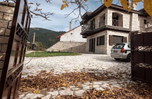 Karpenisi House | Kourtis Family Mansion