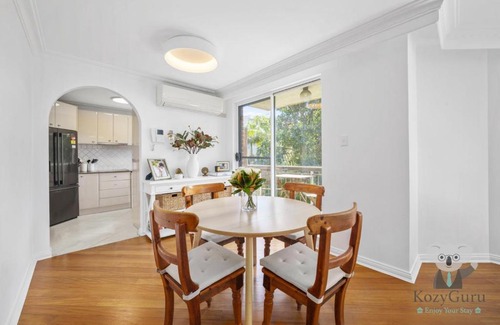 Bellevue Hill Apartment | KozyGuru Bellevue Hill Lovely 2 Bed Apt Free Parking NBH214
