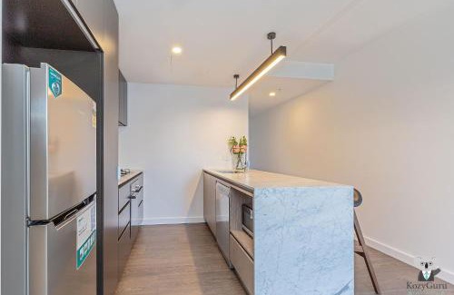 South Brisbane Apartment | KOZYGURU SOUTH BRISBANE KOZY 1BED APT + FREE PARKING QSB001