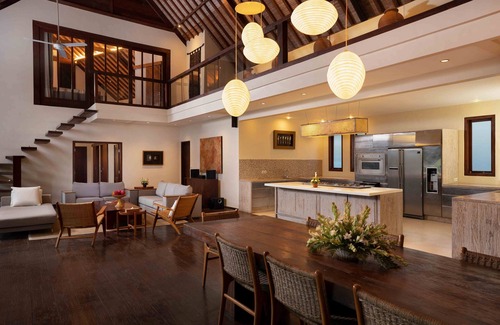 Padonan House | KR7001 - 7 Bedroom Villa in Kerobokan