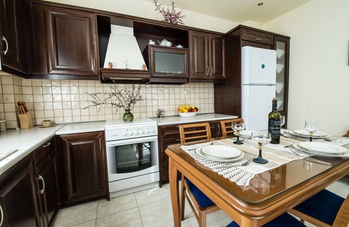 Faistos House | Kreta House - A Cretan House Located in the Main Square of Pompia Village