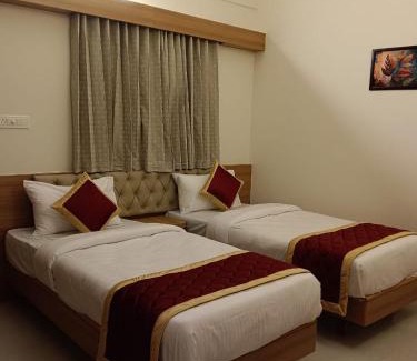 Yelahanka Hotel | Krishna Inn