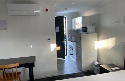 Papakura Hotel | Krishna Motel - Newly Built in Papakura