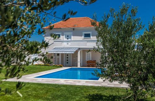Visocane House | Kristina holiday home with private swimmingpool
