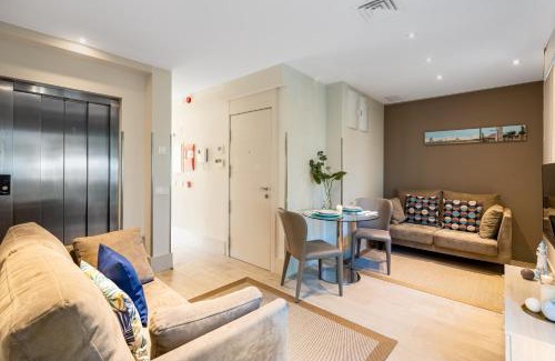 Barceloneta Apartment | Kronos on the Beach suite 1