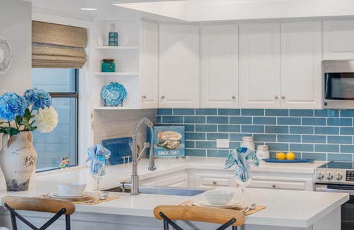 Kapalua Condo | KRV 1812 Beach Style Remodeled Kapalua Winter Getaway w AC Pool Near Beach