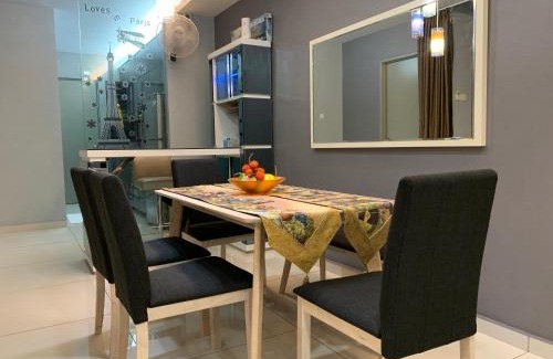 Kuala Selangor House | KS1 HOMESTAY SKY MIRROR DOUBLE STOREY HOUSE (4BR)