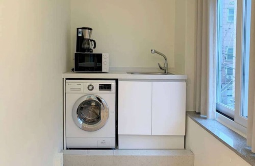 Seongnae-dong Apartment | KSPO, Lotte Tower,Olympic park, Oversized studio