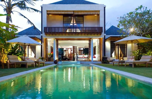 Ketewel House | KW3001 - 3 Bedroom Villa in Pabean Beach
