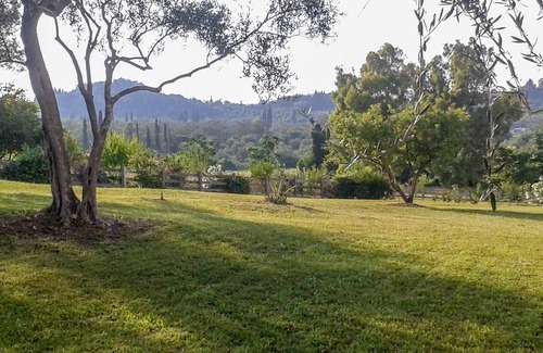 Petaleia Cottage | Kydoni Cottage at Aroggia Farm by JJ Hospitality-