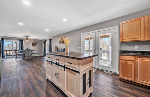 Penhook House | Kyle's Place is a relaxing retreat in close proximity to Smith Mountain Lake.