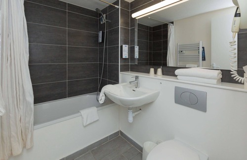 Chaumontel Hotel | Kyriad Chantilly Sud - Luzarches
