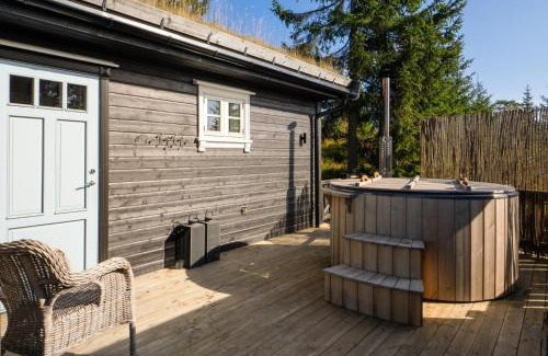 Loten Municipality Villa | Løvsangeren 1,5 hour from Oslo - 6 bedrooms - 14 sleeps - Sauna