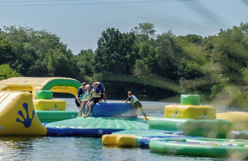 Sturenburgshof House | Lüttje Huck - Ferienwohnung 2 mit Seeblick & Sauna