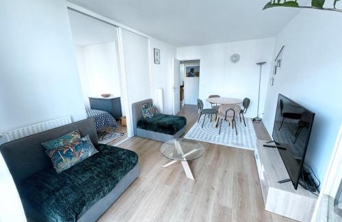 Colombes Apartment | l'écrin de la mairie