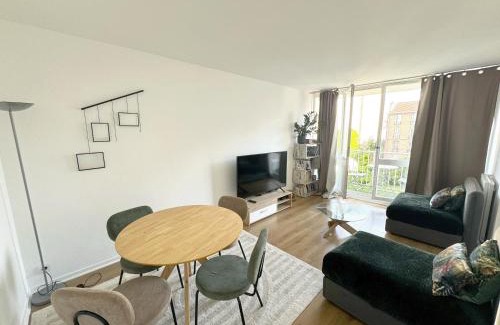 Colombes Apartment | l'écrin de la mairie